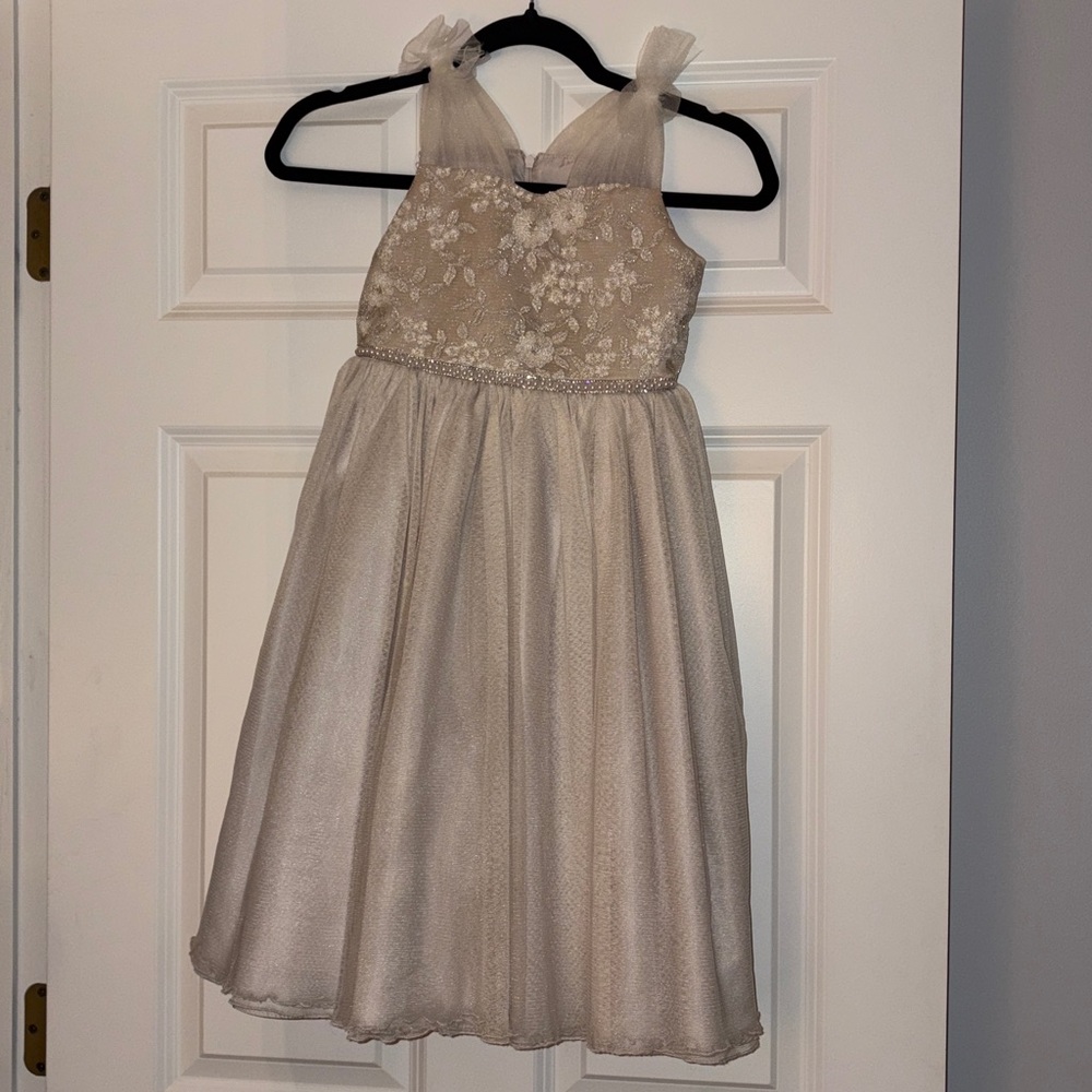 Elegant Ivory Kids Dress with Floral Embroidery